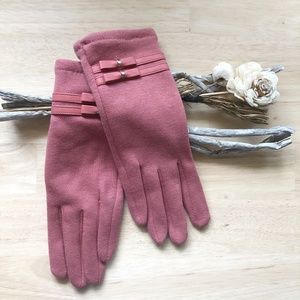 Sweet pink gloves